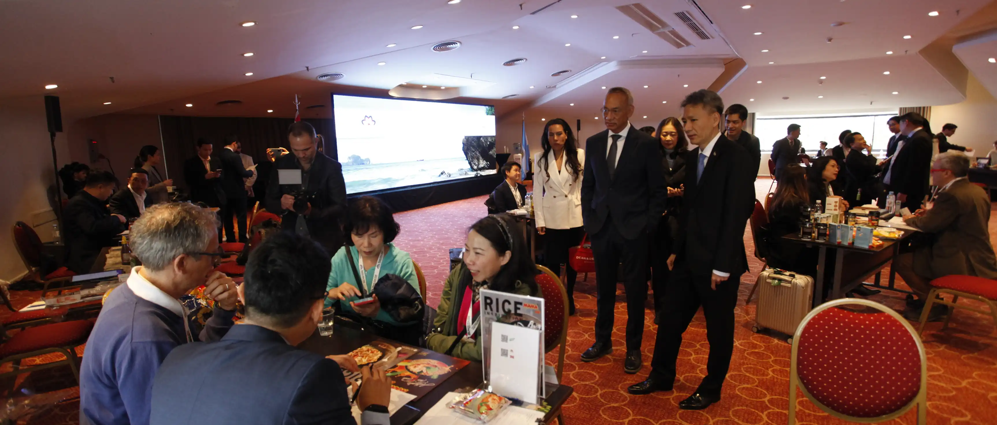 Influencer Campaign & B2B Engagement Platform